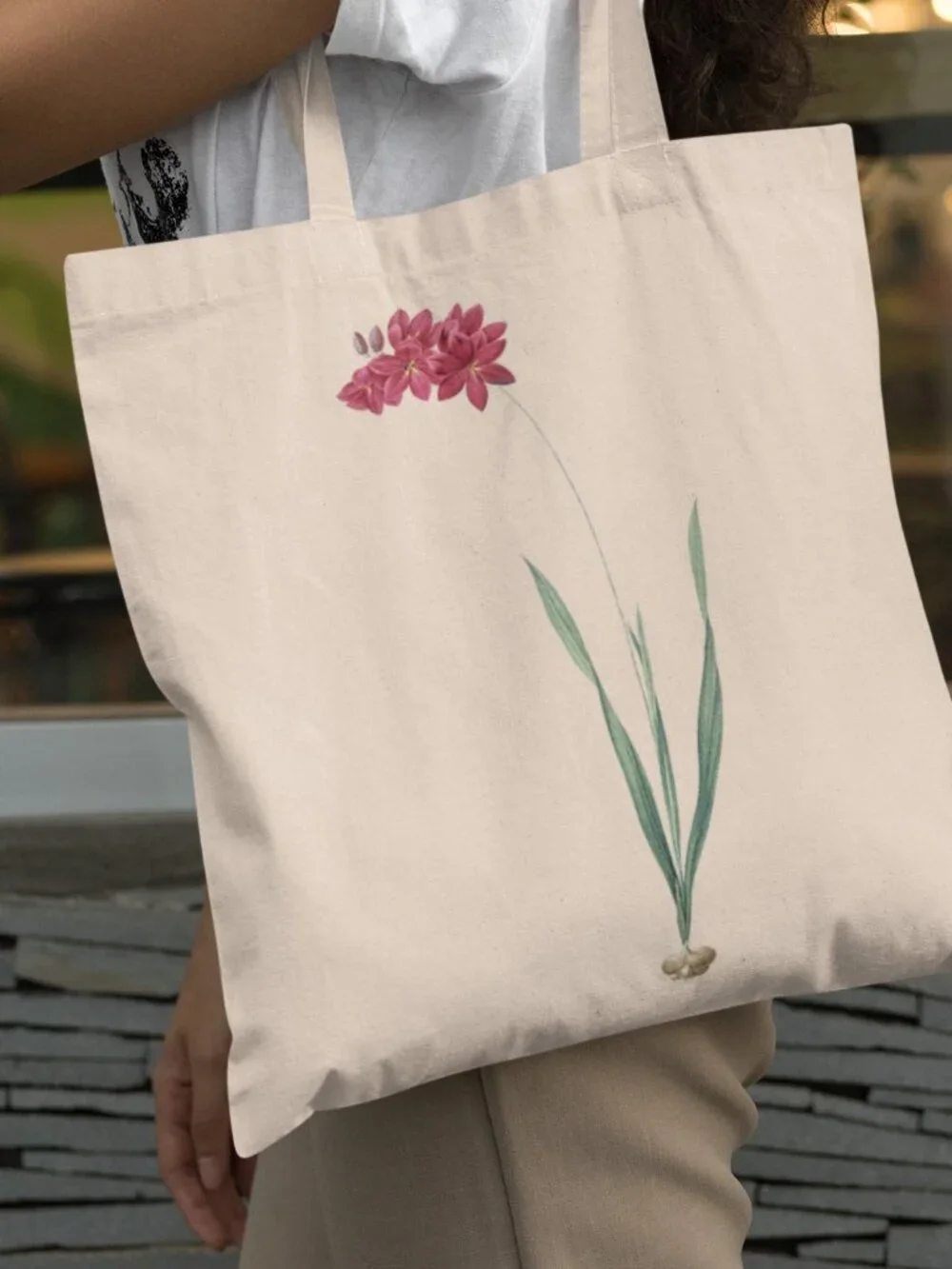 Thread Ixia Vintage Floral Print Graphic Canvas Tote Bag